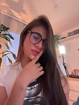 MariaIsabella8 online show from March 2026 10:44:02 PM