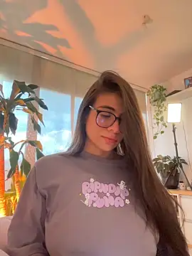 MariaIsabella8 online show from April 2026 08:42:02 PM