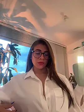 Snapshot of MariaIsabella8 chatting on May 2026 10:39:02 PM MariaIsabella8 online show from May 2026 10:39:02 PM
