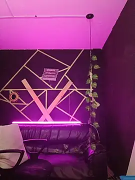 Snapshot of Gelena_Black chatting on November 2025 12:10:02 PM Gelena Black online show from November 2025 12:10:02 PM