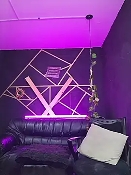 Snapshot of Gelena_Black chatting on December 2025 12:06:01 PM Gelena Black online show from December 2025 12:06:01 PM