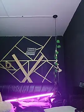 Snapshot of Gelena_Black chatting on November 2025 12:20:01 PM Gelena Black online show from November 2025 12:20:01 PM