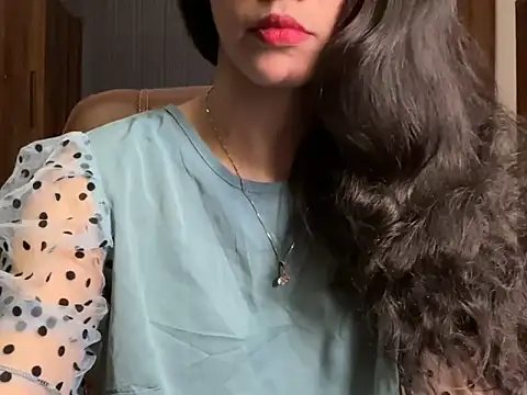 Divyaa69 online show from June 2026 08:09:01 PM