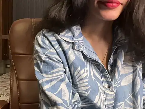 Divyaa69 online show from June 2026 06:16:02 PM