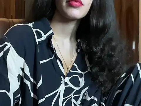 Divyaa69 online show from June 2026 09:10:02 PM
