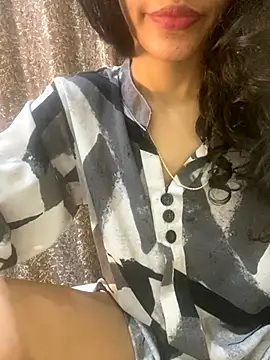 Divyaa69 online show from October 2025 04:03:01 AM