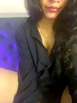 Divyaa69 online show from September 2025 10:37:01 AM