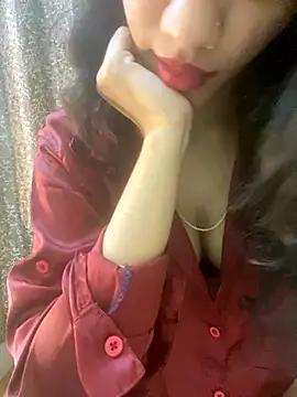 Divyaa69 online show from October 2025 09:21:02 AM