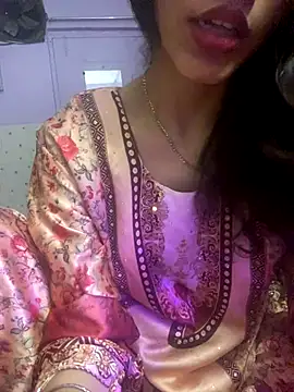 Divyaa69 online show from November 2025 05:24:01 PM