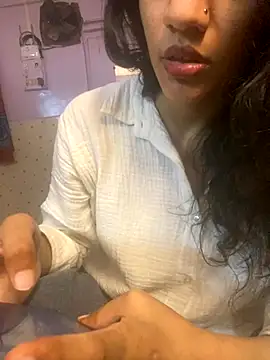 Divyaa69 online show from December 2025 06:42:01 PM