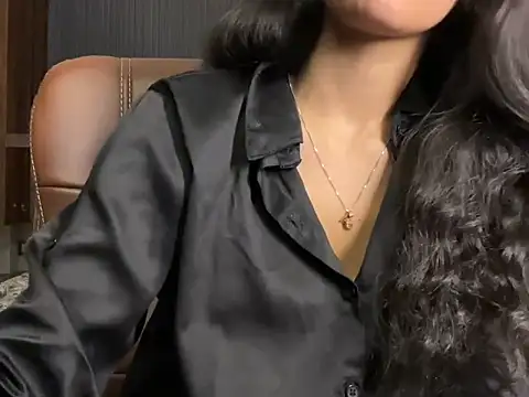 Divyaa69 online show from June 2026 06:24:02 PM