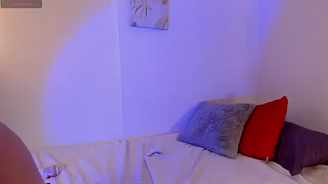 Snapshot of sara_sweet9 chatting on January 2025 07:51:02 PM sara sweet9 online show from January 2025 07:51:02 PM