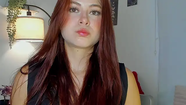 Snapshot of sara_sweet9 chatting on November 2025 09:18:01 PM sara sweet9 online show from November 2025 09:18:01 PM