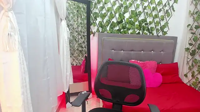 Sofia agudelo online show from September 2025 02:50:01 AM
