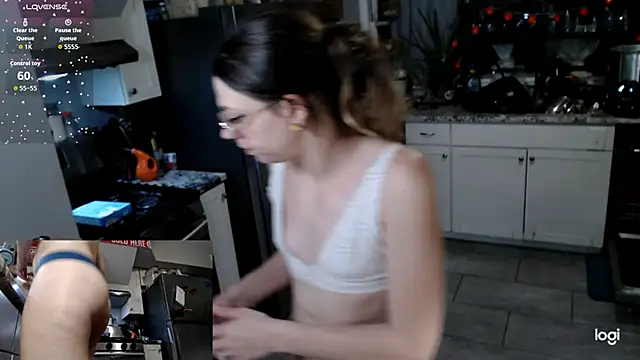 KSwonderland6 online show from February 2026 06:35:02 AM