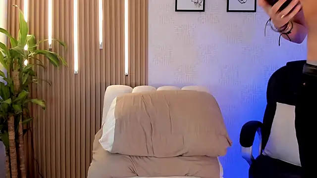 Dorianmistery2322  online show from November 2025 08:56:01 PM