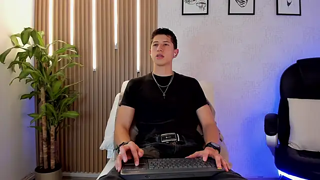 Dorianmistery2322  online show from December 2025 08:36:01 PM