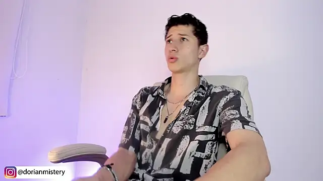 Dorianmistery2322  online show from April 2026 11:00:02 PM