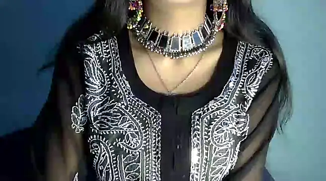 Snapshot of Cute_Alaina chatting on February 2025 03:48:01 AM Cute Alaina online show from February 2025 03:48:01 AM