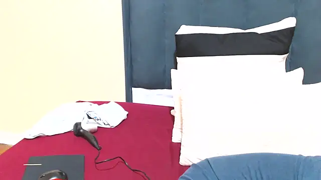 kittykhloe22 online show from March 2025 06:29:01 PM