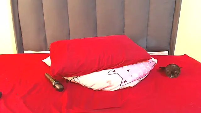 Snapshot of kittykhloe22 chatting on February 2026 12:22:02 PM kittykhloe22 online show from February 2026 12:22:02 PM