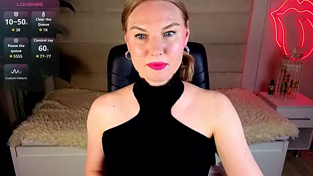 Snapshot of Angel_Nikole chatting on July 2026 01:47:02 AM Angel Nikole online show from July 2026 01:47:02 AM