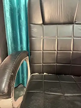 poision51 online show from April 2026 05:11:02 AM