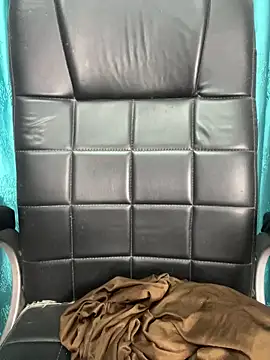 Snapshot of poision51 chatting on December 2025 06:14:01 AM poision51 online show from December 2025 06:14:01 AM