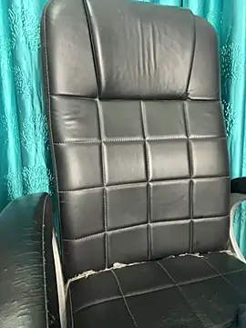 Snapshot of poision51 chatting on February 2026 03:39:01 AM poision51 online show from February 2026 03:39:01 AM