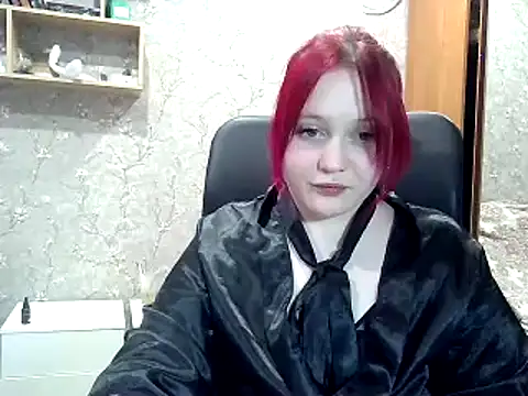 Snapshot of KarolinaCherry chatting on December 2024 06:44:01 PM KarolinaCherry online show from December 2024 06:44:01 PM