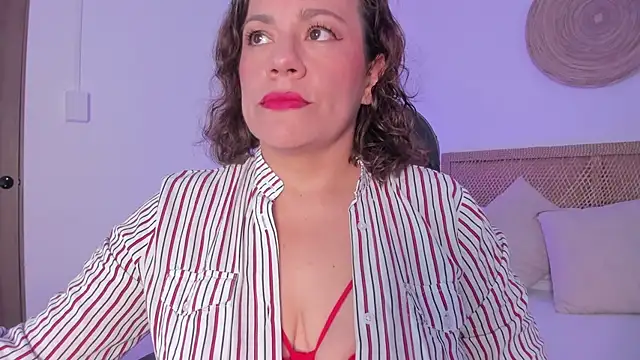 Snapshot of gipsela_gomez chatting on June 2026 07:11:02 PM gipsela gomez online show from June 2026 07:11:02 PM