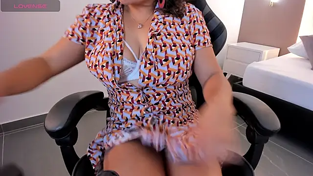 gipsela gomez online show from September 2025 07:36:01 PM