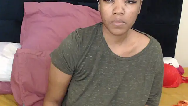 Busty-Londie online show from September 2025 03:41:02 PM