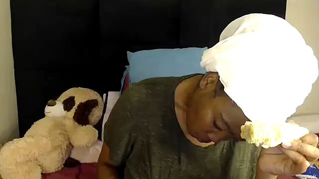 Busty-Londie online show from March 2026 05:13:01 PM