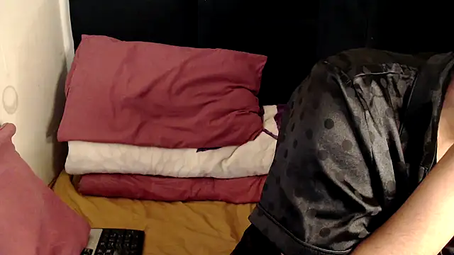 Busty-Londie online show from November 2025 03:32:01 AM