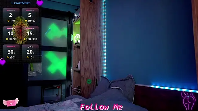 Snapshot of QueenYsuRey chatting on November 2025 06:41:02 PM QueenYsuRey online show from November 2025 06:41:02 PM