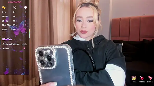 miacarperr1 online show from April 2026 09:07:01 PM