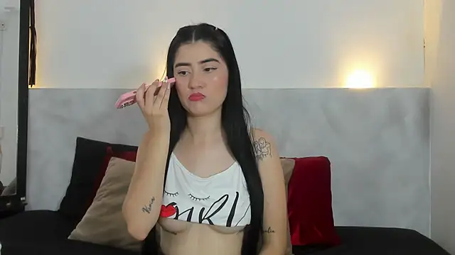 Mariia Cooper1 online show from December 2024 04:37:01 PM