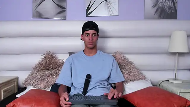 Tyler Rodriguez online show from March 2025 07:49:02 PM