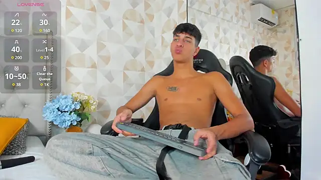 Tyler Rodriguez online show from March 2025 02:12:01 PM
