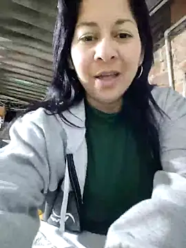 Rachell 111 online show from September 2025 12:32:01 AM