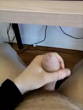 lovedoggy03 online show from March 2026 11:24:01 AM