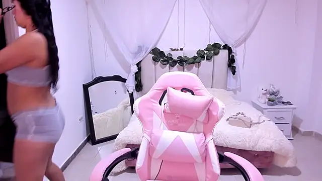 briandah  online show from January 2026 10:44:02 AM