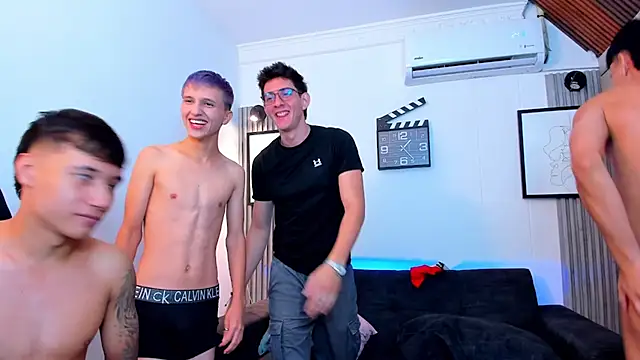 Sexy BoysW online show from December 2025 01:35:01 PM