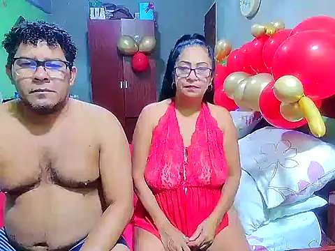Snapshot of rosi_pamela chatting on February 2025 01:10:01 AM rosi pamela online show from February 2025 01:10:01 AM