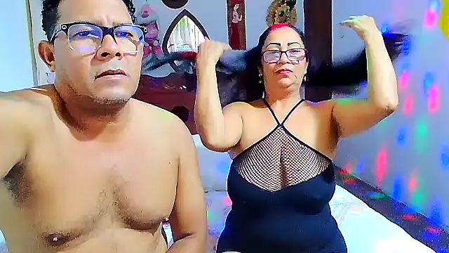 Snapshot of rosi_pamela chatting on September 2025 11:55:02 PM rosi pamela online show from September 2025 11:55:02 PM