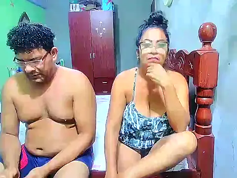 Snapshot of rosi_pamela chatting on December 2024 03:01:02 AM rosi pamela online show from December 2024 03:01:02 AM