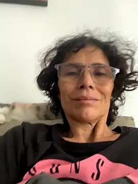 MireyaTorresGu online show from December 2025 10:00:02 PM