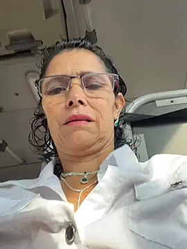 Snapshot of MireyaTorresGu chatting on May 2026 12:33:02 PM MireyaTorresGu online show from May 2026 12:33:02 PM
