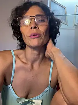 MireyaTorresGu online show from November 2025 04:07:01 AM